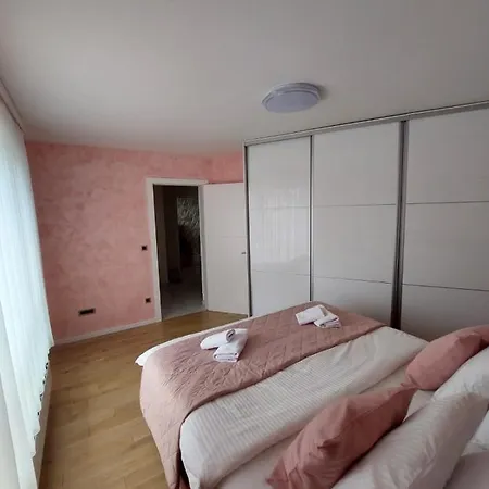 Apartment Elite Park Tuzla
